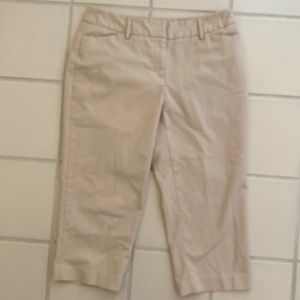 Rafaella size 6 petite tan capris